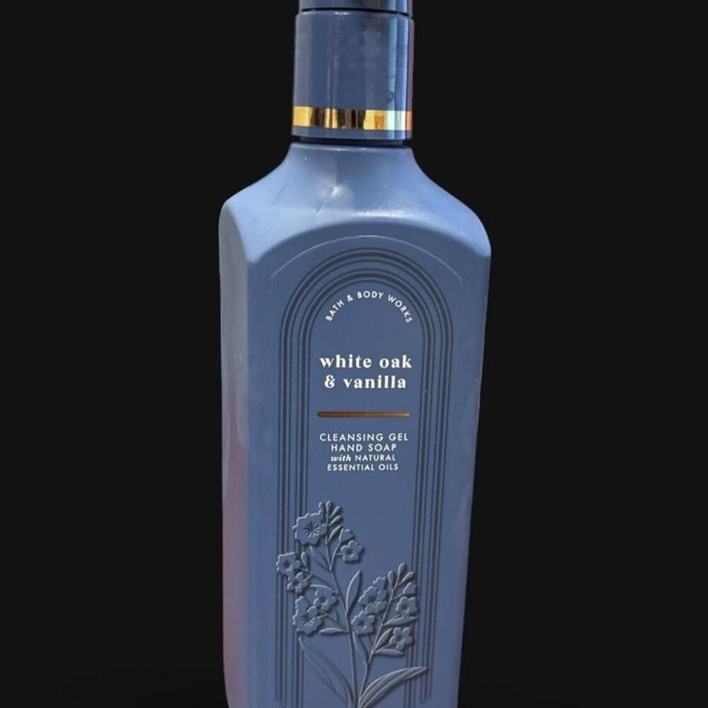 Bath & Body Works White Oak & Vanilla Cleansing Gel Hand Soap 8 oz